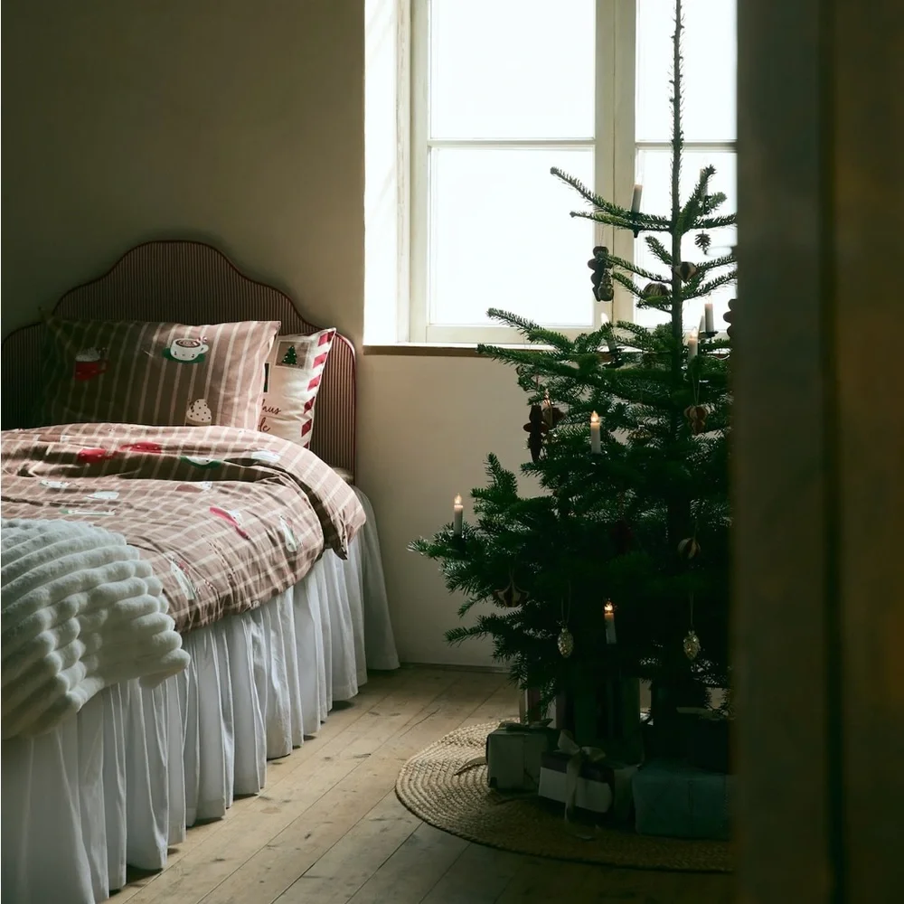 H&M Brown Striped Duvet Cover with Cute Design
